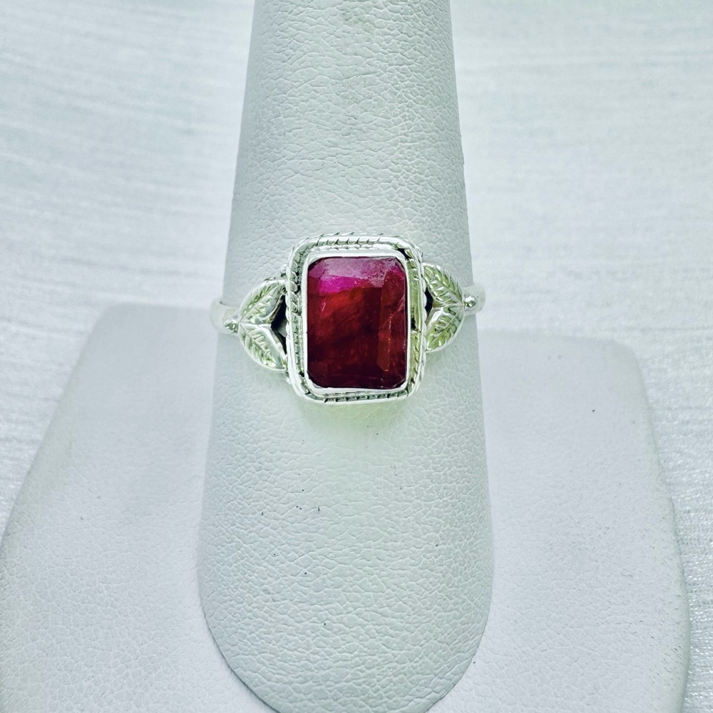 S925 Ruby Leaf Ring - image 1